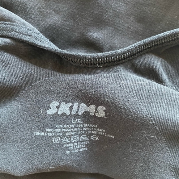 Skims Seamless Brief Bodysuit - Picture 5 of 5